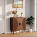 Buffet/Bahut à deux portes en noyer avec motifs à rayures verticales marron modernes