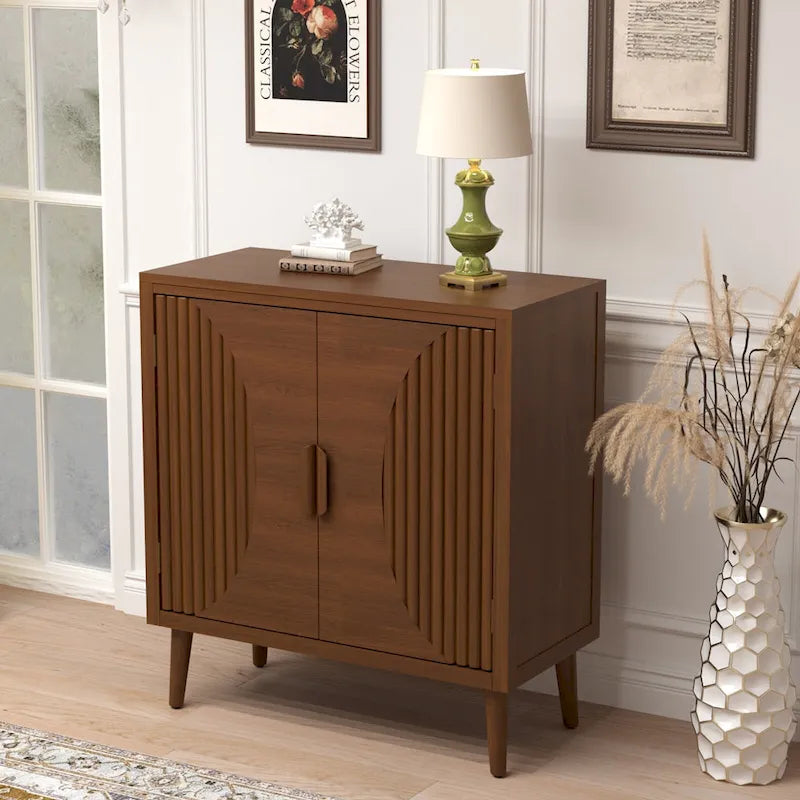 Buffet/Bahut à deux portes en noyer avec motifs à rayures verticales marron modernes