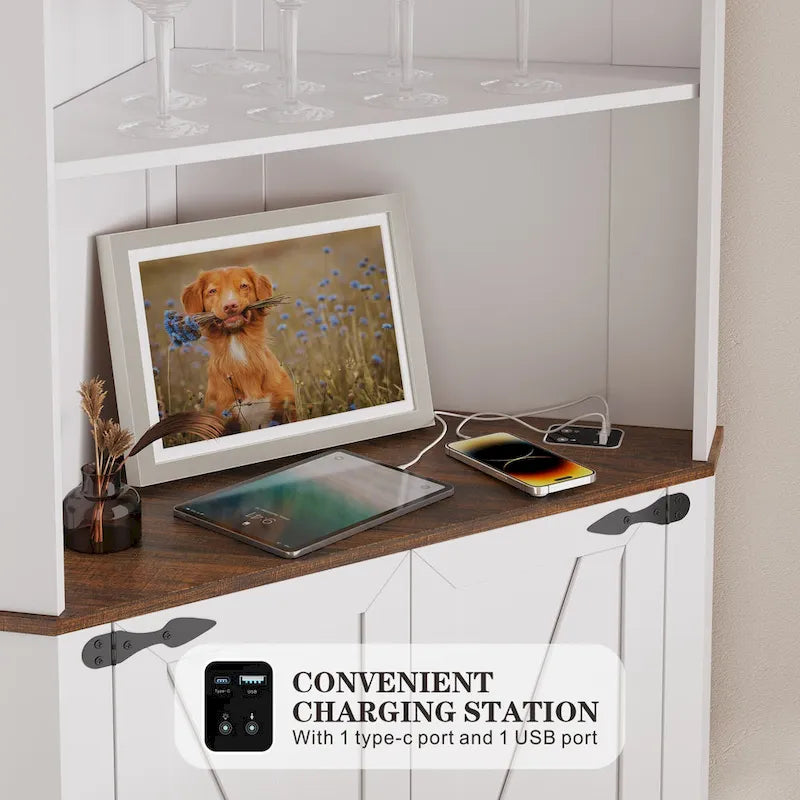 Meuble d'angle haut de rangement avec lumières LED, étagères ouvertes et porte coulissante style grange, blanc