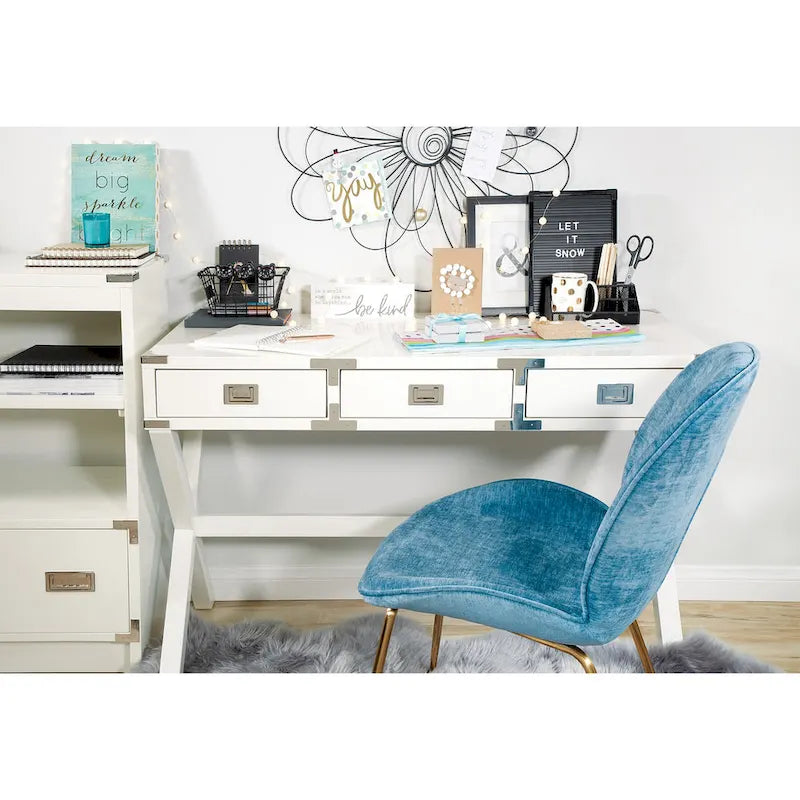 Bureau de style vintage avec 3 tiroirs et multiprise intégrée